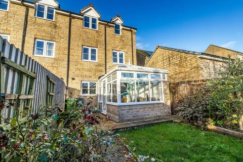 31 Beechwood Close, Nailsworth, Stroud, GL6 0BG