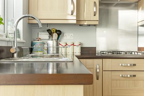 31 Beechwood Close, Nailsworth, Stroud, GL6 0BG