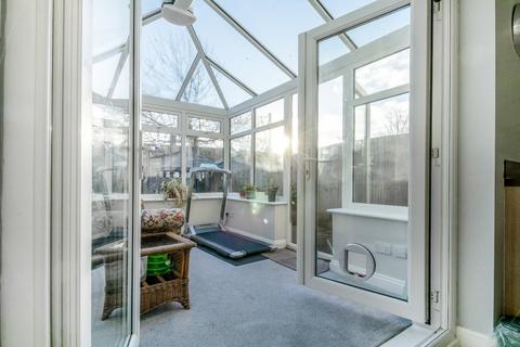 31 Beechwood Close, Nailsworth, Stroud, GL6 0BG