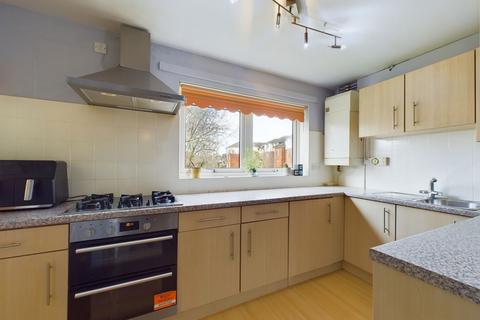 2 bedroom flat for sale, Kennedy Road, Horsham RH13