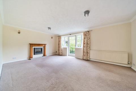 4 bedroom detached house to rent, Wood End Road, Kempston, Bedford