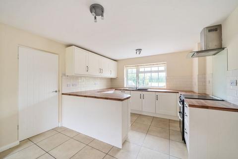 4 bedroom detached house to rent, Wood End Road, Kempston, Bedford