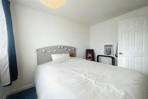 25 Packenham Road, Basingstoke, RG21 8YB