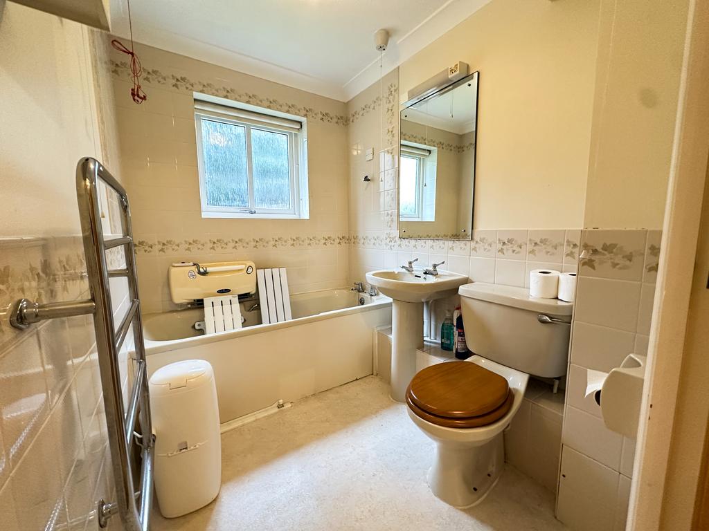 Ground floor bathroom