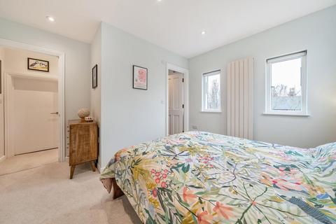 128a Shakespeare Road, Acton, London, W3 6SW
