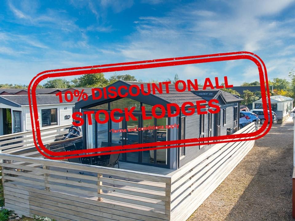 2 bedroom lodge for sale