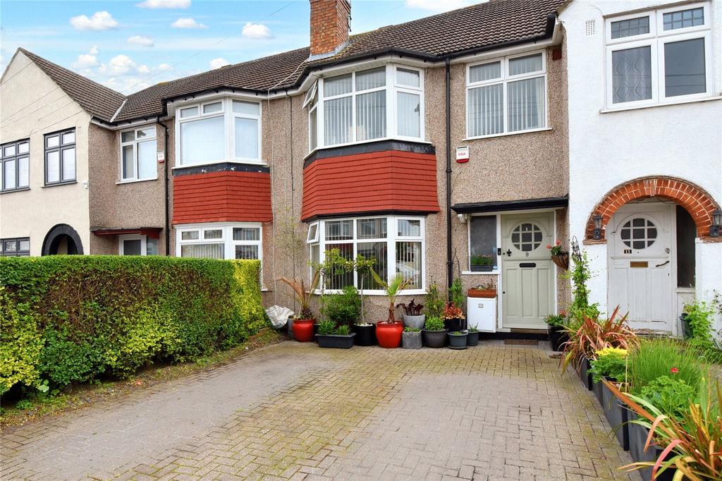Uxbridge, Uxbridge UB10 3 bed terraced house for sale £525,000