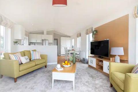 2 bedroom lodge for sale, OMAR SOUTHWOLD at Tanner Farm Park, Tanner Farm, Goudhurst Road TN12