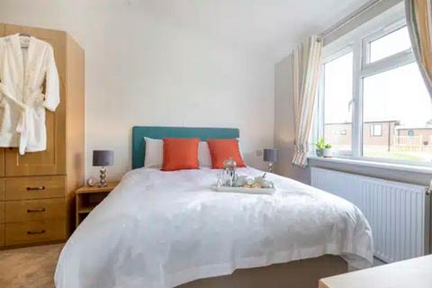 2 bedroom lodge for sale, OMAR SOUTHWOLD at Tanner Farm Park, Tanner Farm, Goudhurst Road TN12