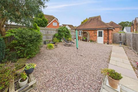 undefined, Oak Fields, Hailsham BN27