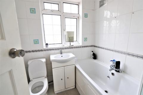 5 Carlyon Road, Hayes, UB4 0NR