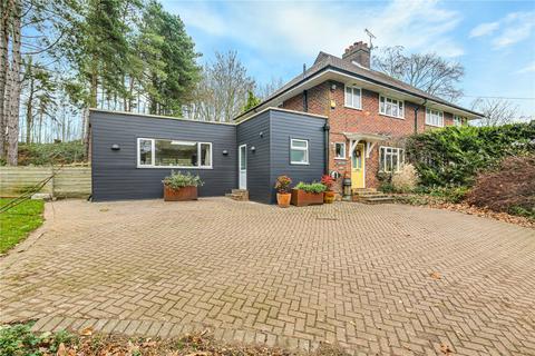 4 bedroom semi-detached house to rent, Westerham Road, Westerham, Kent, TN16