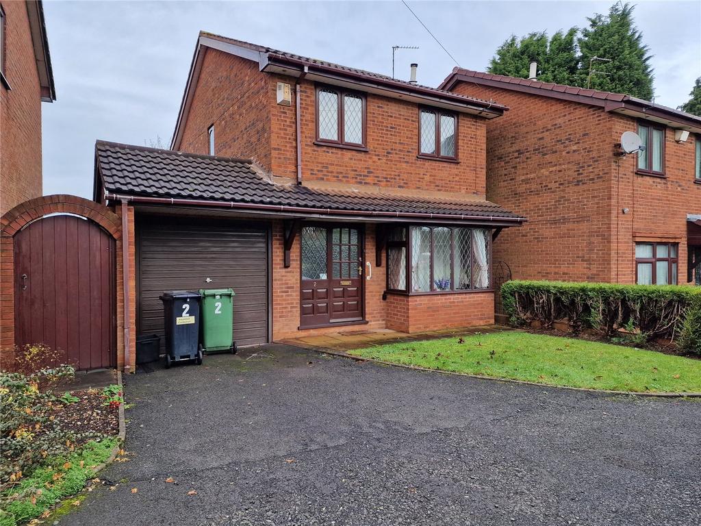 Gough Road, Coseley, West Midlands, WV14 3 bed detached house for sale £220,000