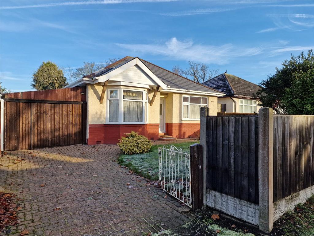 Marsh Lane, Wolverhampton, West Midlands, WV10 2 bed bungalow for sale