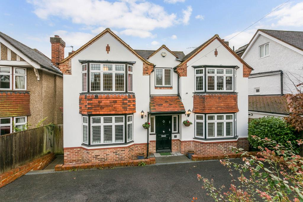 Maidenhead SL6 4 bed detached house for sale £1,100,000