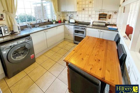54 Hamilton Drive, Romford, RM3 0UU