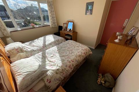 54 Hamilton Drive, Romford, RM3 0UU