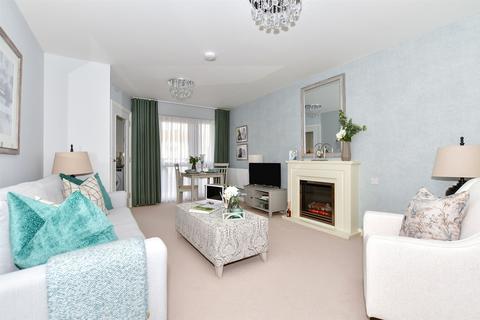 1 bedroom apartment for sale, High Street, Rainham, Gillingham, Kent