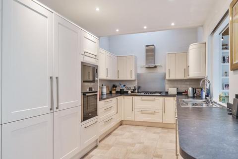 30 Brookway, London, SE3 9BJ