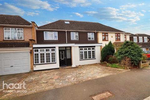 4 bedroom terraced house for sale, Homeway, Romford