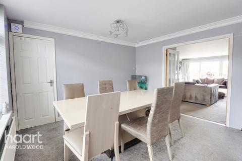 4 bedroom terraced house for sale, Homeway, Romford