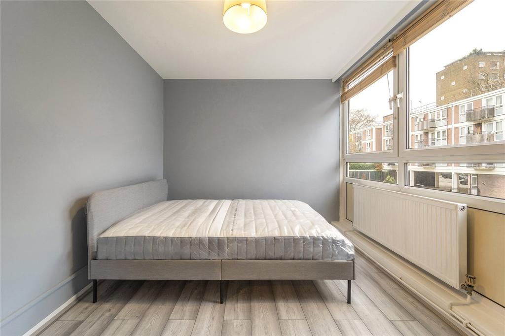 House in London - View 2