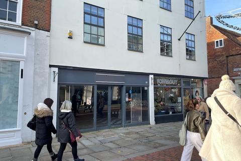 Retail property (high street) to rent, 25 North Street, Chichester, PO19 1LB