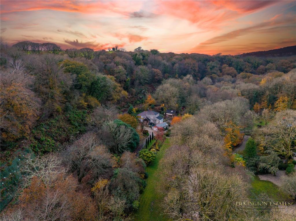 St. Blazey, Cornwall PL24 7 bed detached house for sale £1,400,000