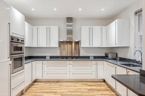 3 bedroom flat to rent, Ledbury Road, Notting Hill, London, W11