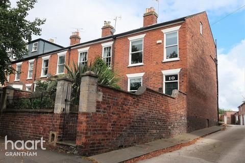 5 bedroom terraced house for sale, Barrowby Road, Grantham