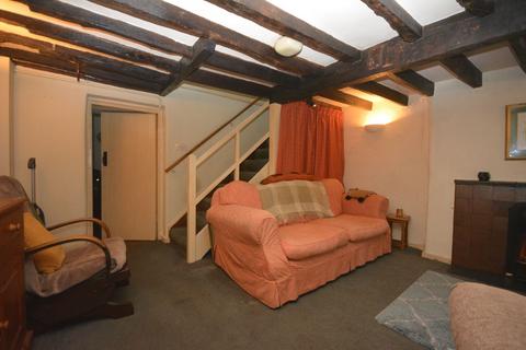 5 Meyrick Square, Dolgellau, LL40 1LT