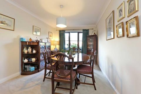 2 Hubert Day Close, Beaconsfield, HP9 1TL