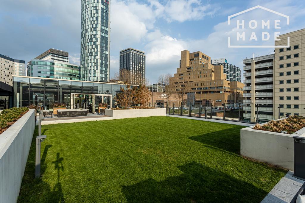 020 A8425-HDR 10.jpg