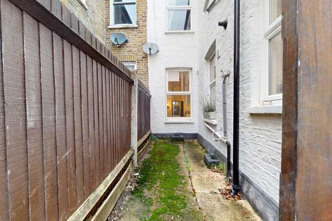 1 bedroom maisonette to rent, Mellison Rd, London, London