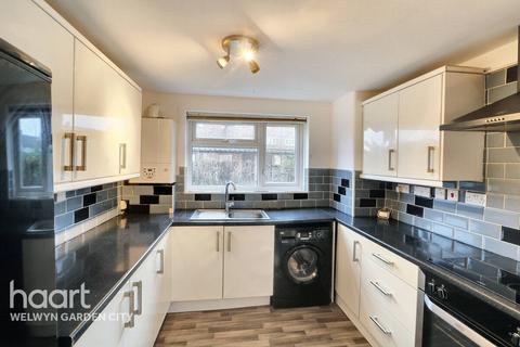 2 bedroom flat for sale, Longmead, Hatfield