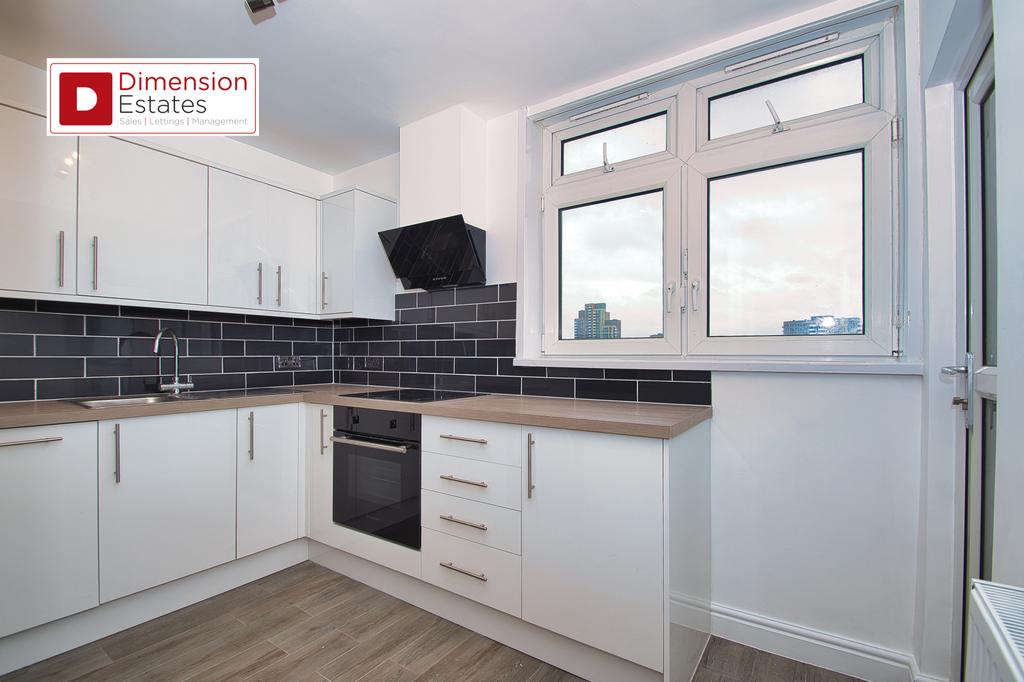 Ballinger Point, Bromley High Street, Bow,London, E3 2 bed flat to rent