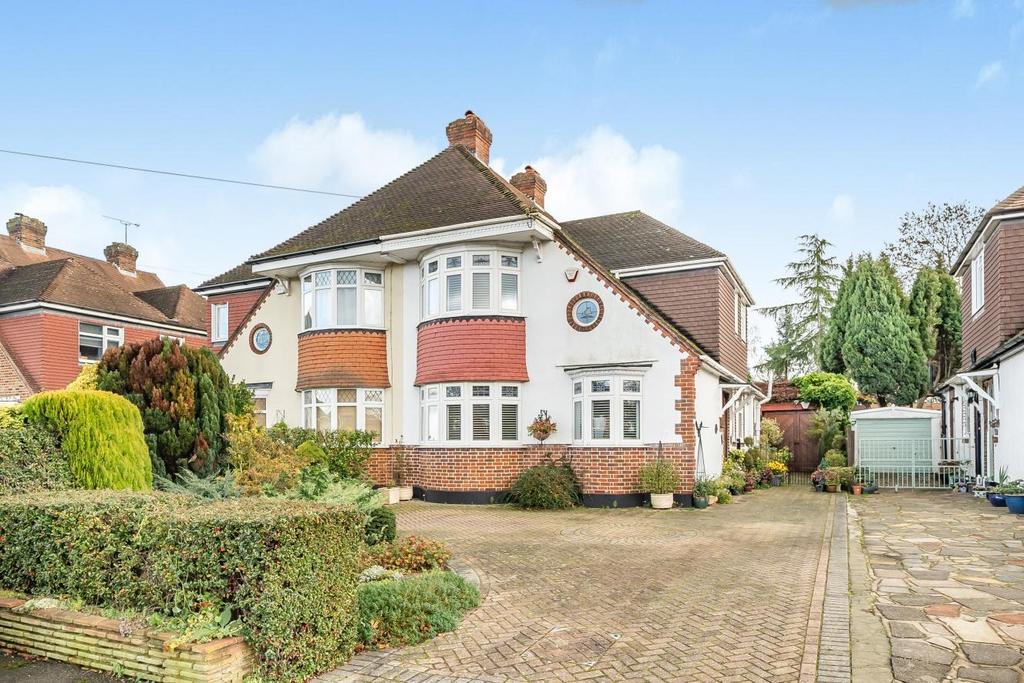 Addington Road, West Wickham 3 bed semidetached house £600,000