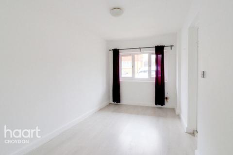 27 Larcombe Close, Croydon, CR0 5SR