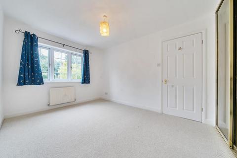 3 bedroom detached house for sale, Hawkley Drive,  Tadley,  RG26