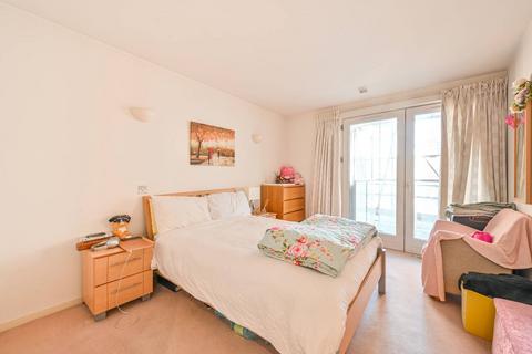 1 bedroom flat for sale, New Providence Wharf, Canary Wharf, London, E14