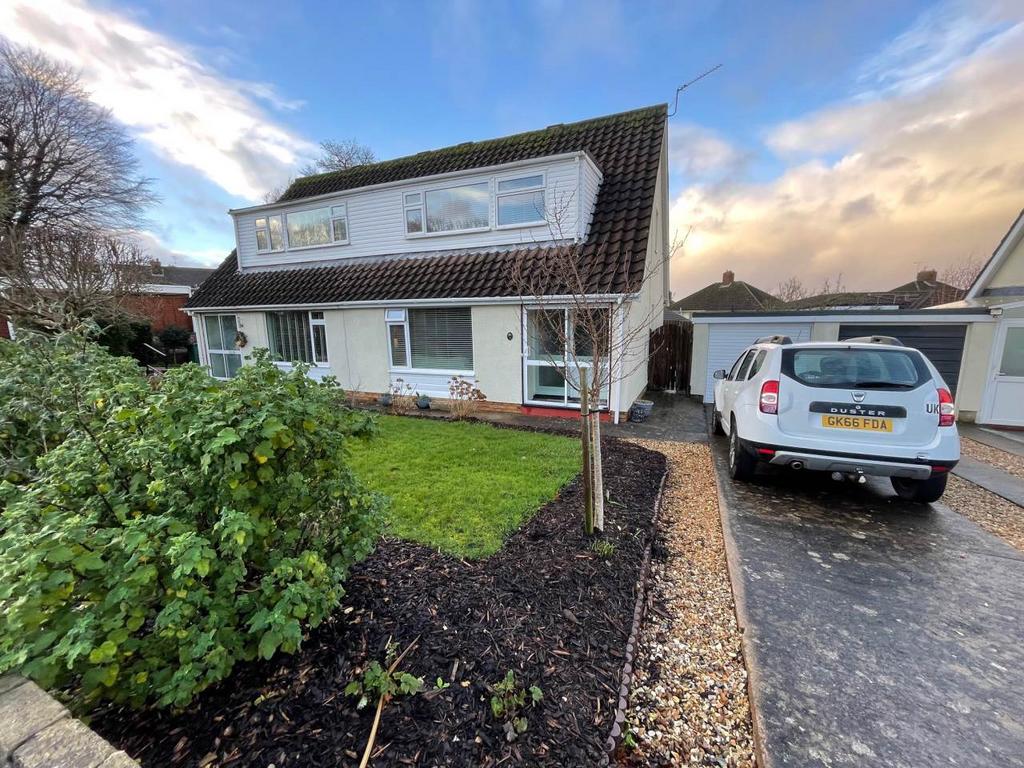 Furze Close, Worlebbury... 3 bed house £1,395 pcm (£322 pw)