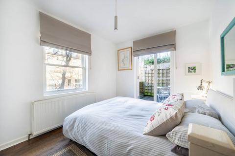 1 bedroom flat for sale, Cambridge Gardens, North Kensington, London, W10