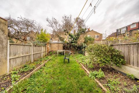 27 Jersey Road, London, E11 4BL