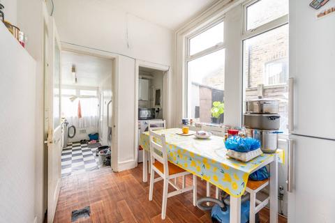 27 Jersey Road, London, E11 4BL