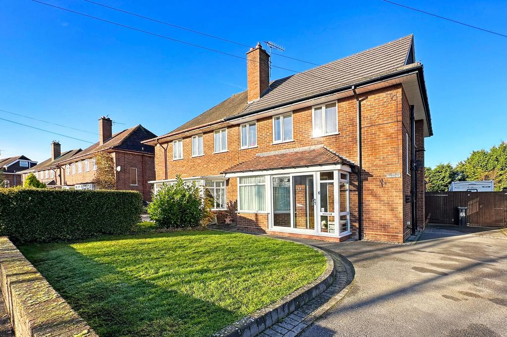 Fallowfield Road, Solihull, B92 4 bed semidetached house for sale £