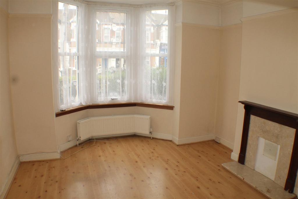 Brownhill Road, London, SE6 2EW Studio £950 pcm (£219 pw)