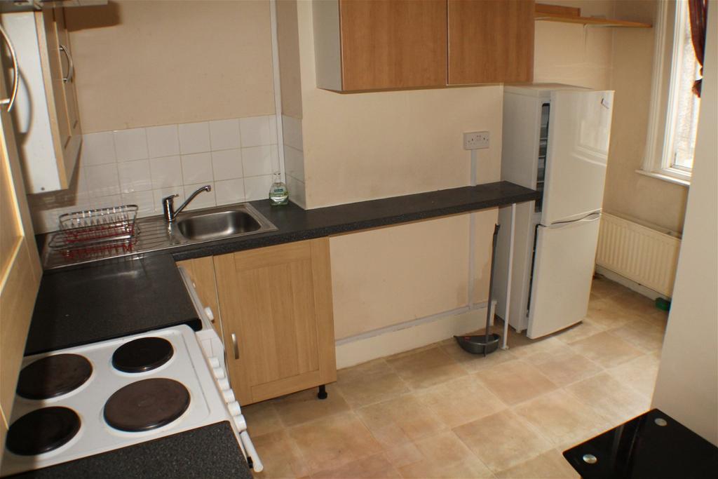 Brownhill Road, London, SE6 2EW Studio £950 pcm (£219 pw)
