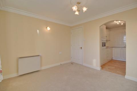 1 bedroom retirement property for sale, Regent Crescent, Horsforth, Leeds, West Yorkshire, LS18