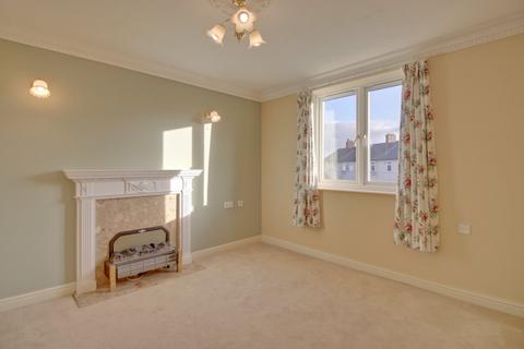 1 bedroom retirement property for sale, Regent Crescent, Horsforth, Leeds, West Yorkshire, LS18