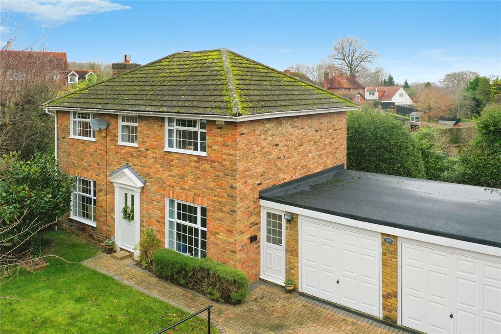 The Birchwoods, Tilehurst, Reading... 4 bed detached house for sale £